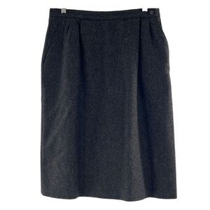 Vintage size 12P Jack Winter  dark grey wool skirt with pockets.